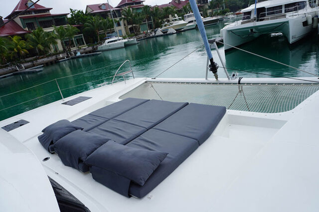 Fountaine Pajot Tanna 47 - 5 + 1 cab. Positive Energy